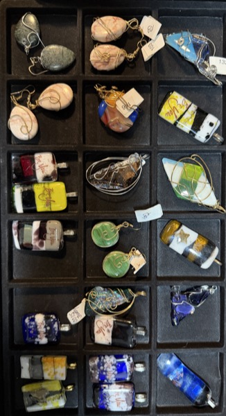 Pendant and earing Images
